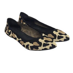 Mia 10 M Leopard Pointed Toe "Izzy Flyknit" Flats
